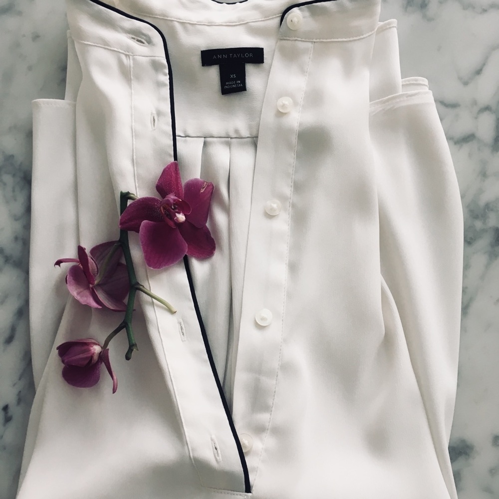 Ann Taylor white blouse XS